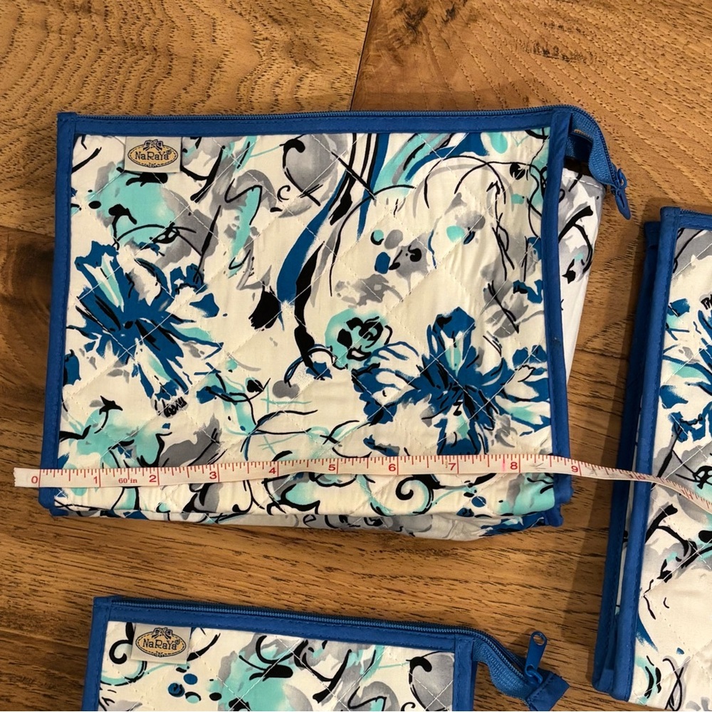 NaRaYa set of three toiletry bags - Picture 7 of 12